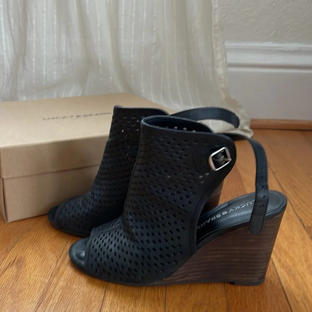 Lucky Brand Rozina Cutout Wedge Sandal - Picture 3 of 10